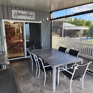 Jubri's Hideaway Guest house Dalby